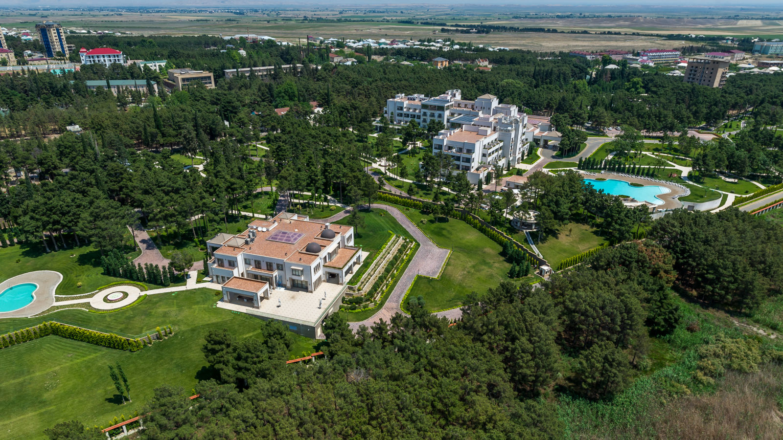 Naftalan möcüzəvi yağlar Azerbaijan.Travel