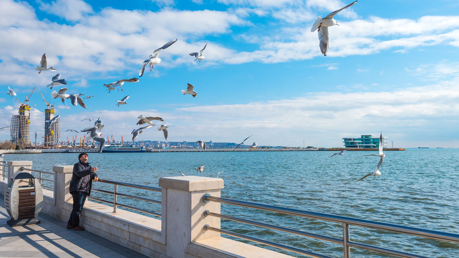 Baku’s Boulevard: A Stroll Along the Caspian Sea