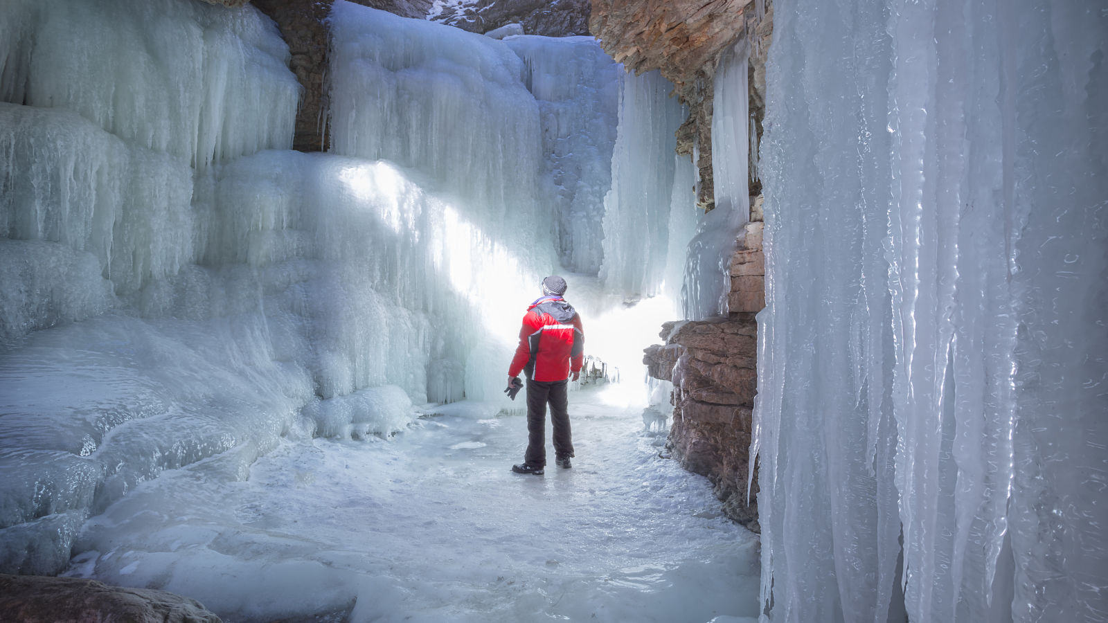 Gurgur Waterfall dazzles in all four seasons | Azerbaijan.travel