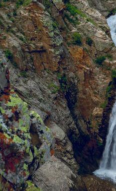 Pazmari Waterfall torrent of serenity