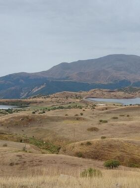hiking along the Ashaghi Batabat Lake – Zorbulag Route