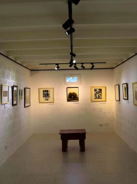 A Unique Gallery in the Heart of Kish