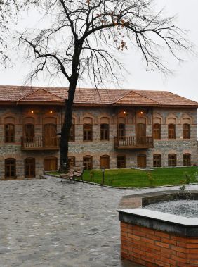 Şəki xanlarının mirası Xan məscidi