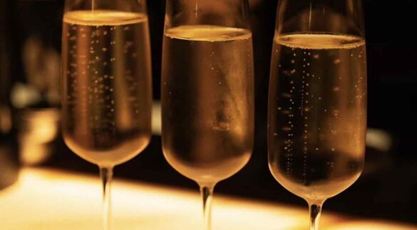 Champusique Multicuisine & Bar