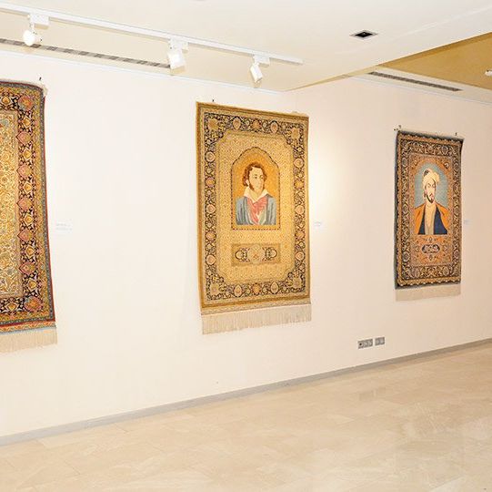 Галерея солнечных ковров Камиля Алиева