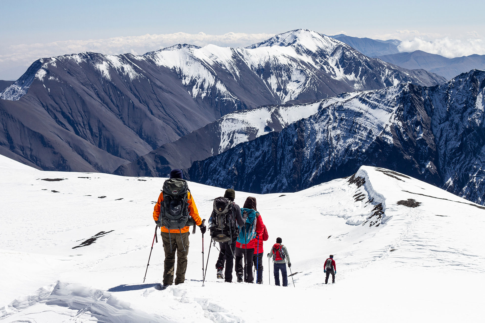 Climb to the top of Mt Bazarduzu | Azerbaijan.Travel